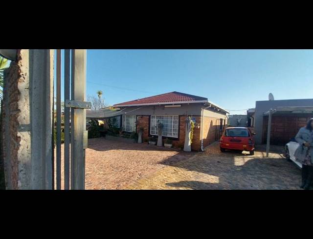 3 BEDROOM HOUSE FOR SALE IN SOLHEIM